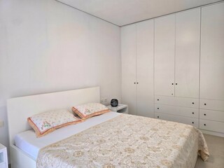 Apartment Gjiri Lalzit Ausstattung 15