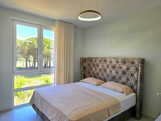 Apartment Gjiri Lalzit Features 12