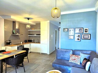 Apartment Gjiri Lalzit Features 13