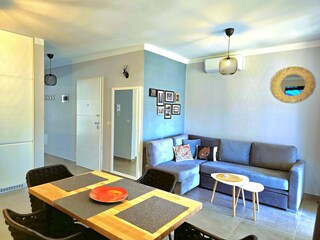 Apartment Gjiri Lalzit Features 16