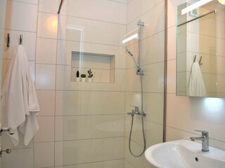 Apartment Gjiri Lalzit Features 31