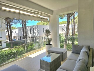 Apartment Gjiri Lalzit Features 12