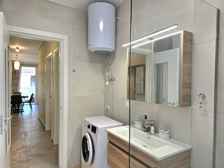 Apartment Gjiri Lalzit Features 32