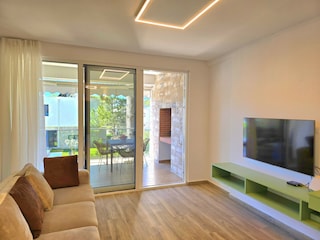 Apartment Gjiri Lalzit Ausstattung 9