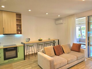 Apartment Gjiri Lalzit Ausstattung 12
