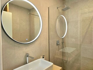 Apartment Gjiri Lalzit Ausstattung 19