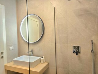 Apartment Gjiri Lalzit Ausstattung 20