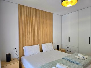 Apartment Gjiri Lalzit Features 15