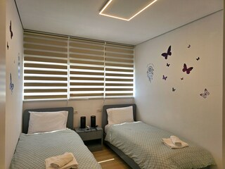 Apartment Gjiri Lalzit Features 21