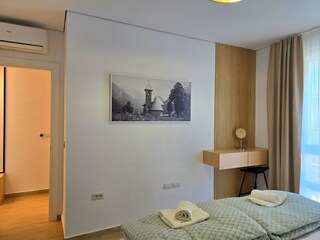 Apartment Gjiri Lalzit Features 23