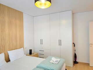 Apartment Gjiri Lalzit Features 13