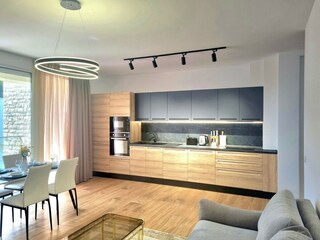 Apartment Gjiri Lalzit Features 15