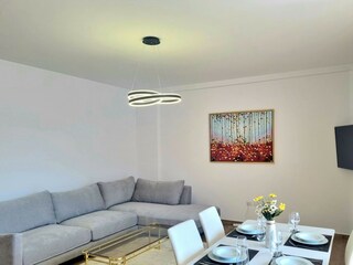 Apartment Gjiri Lalzit Ausstattung 12