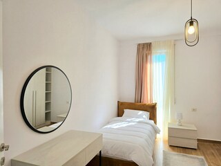 Apartment Gjiri Lalzit Features 24