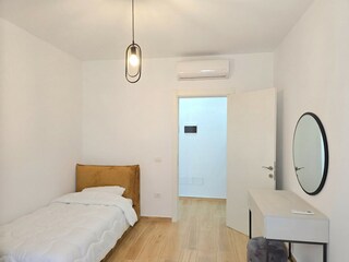 Apartment Gjiri Lalzit Features 25