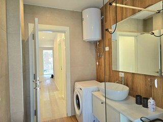 Apartment Gjiri Lalzit Ausstattung 17