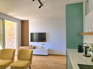 Apartment Gjiri Lalzit Features 19