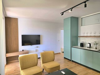 Apartment Gjiri Lalzit Features 23