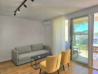 Apartment Gjiri Lalzit Features 25