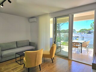 Apartment Gjiri Lalzit Features 26