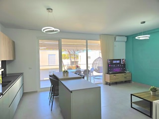 Apartment Gjiri Lalzit Features 17