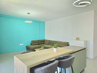 Apartment Gjiri Lalzit Features 18