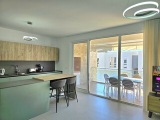 Apartment Gjiri Lalzit Features 21
