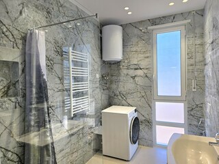 Apartment Gjiri Lalzit Features 32