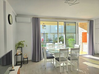 Apartment Gjiri Lalzit Features 23