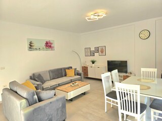 Apartment Gjiri Lalzit Ausstattung 21