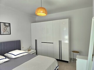 Apartment Gjiri Lalzit Features 25