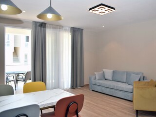 Apartment Gjiri Lalzit Ausstattung 9