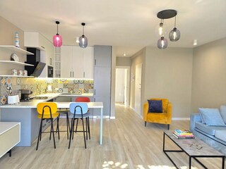 Apartment Gjiri Lalzit Features 15