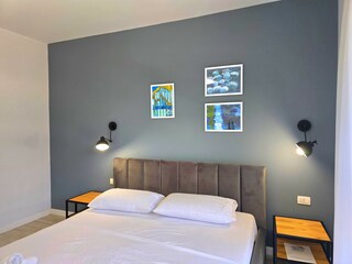 Apartment Gjiri Lalzit Features 20