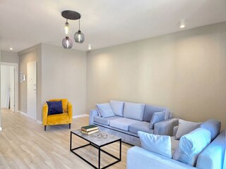 Apartment Gjiri Lalzit Features 26