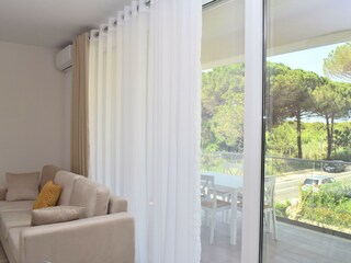 Apartment Gjiri Lalzit Features 18