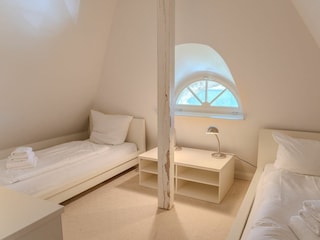 Schlafzimmer 3 OG