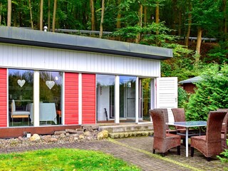 Aussenansicht mit Terrasse