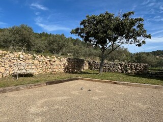 area to play boules