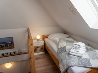 Schlafzimmer DG