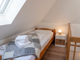 Schlafzimmer DG