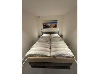 Schlafraum Boxspringbett150x200 cm