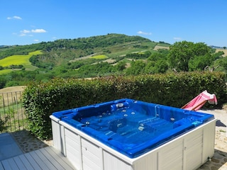 Appartement Montefiore Conca Buitenaudio-opname 3