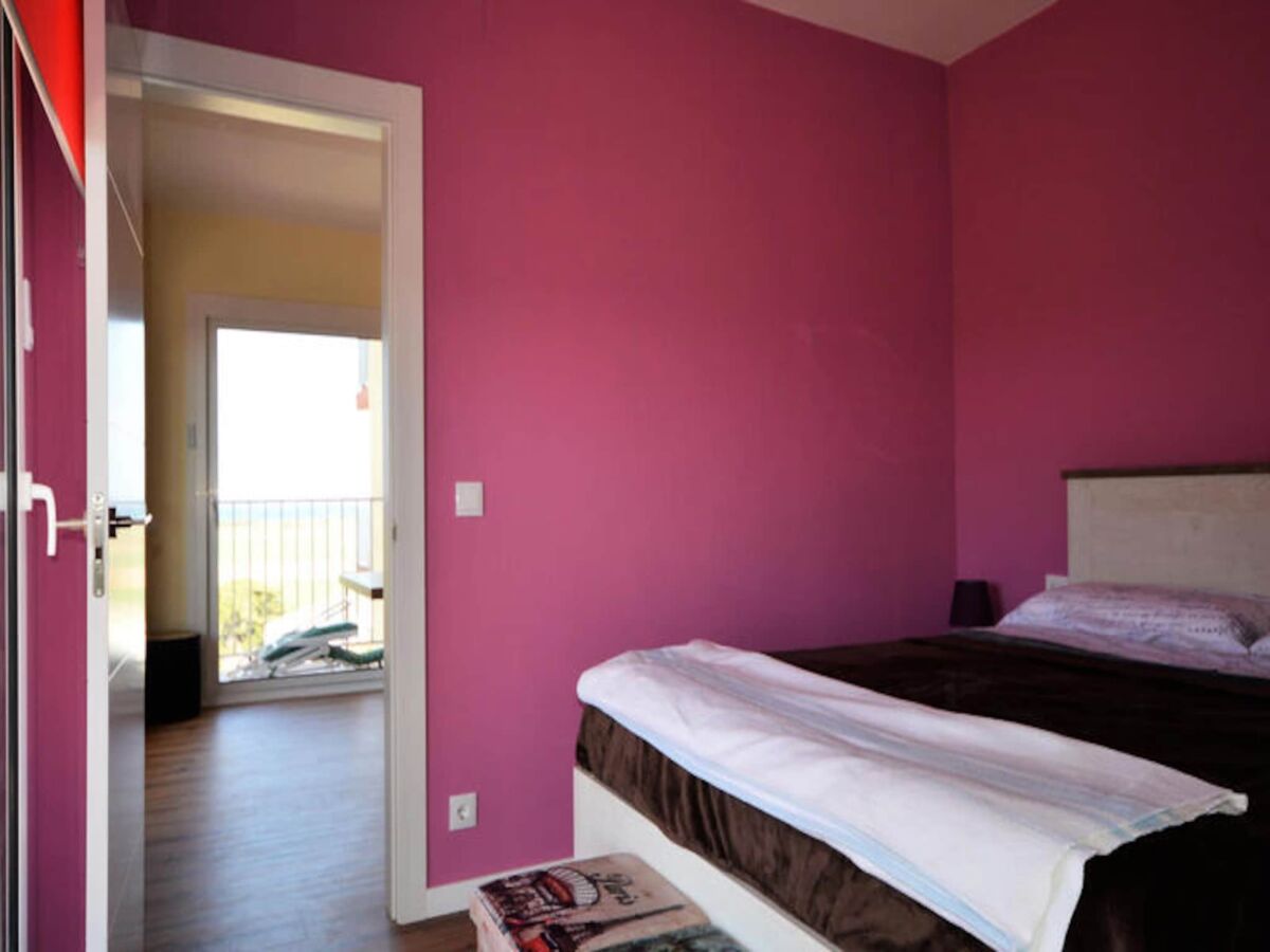 Apartment Sant Pere Pescador  24