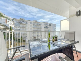 Apartment Roses  2