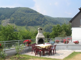 Grillplatz mit Moselblick