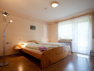 Großes Schlafzimmer