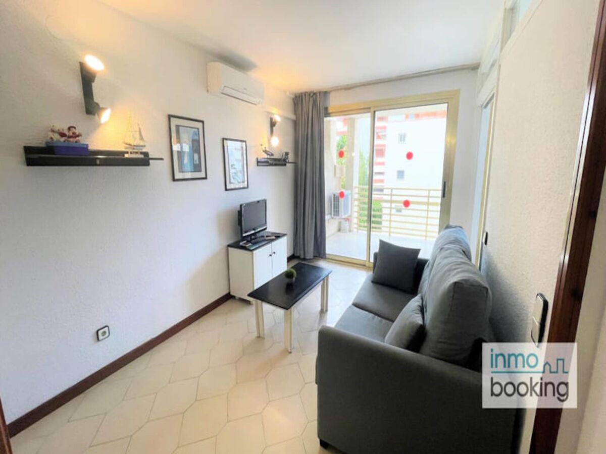 Apartment Salou  8