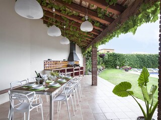 Villa Garriguella Buitenaudio-opname 4