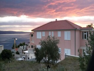 Appartement Jesenice bei Dugi Rat Buitenaudio-opname 4